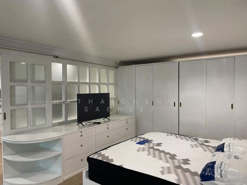 Diamond Tower, Bangkok, Silom, Bang Rak, Bangkok, 2 Bedrooms, 74 sqm, Condo For Rent, by Hathaichanok Saenset, 500534614 - DDproperty.com