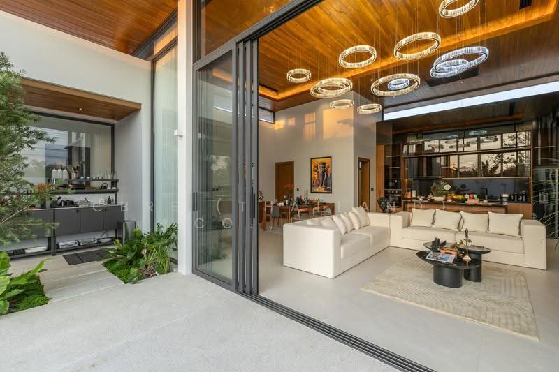 Mouana Serenity Cherngtalay, Phuket, Thep Krasattri, Thalang, Phuket, 3 Bedrooms, 360 sqm, Villa For Sale, by CBRE (Thailand) Co.,Ltd, 500534647 - DDproperty.com