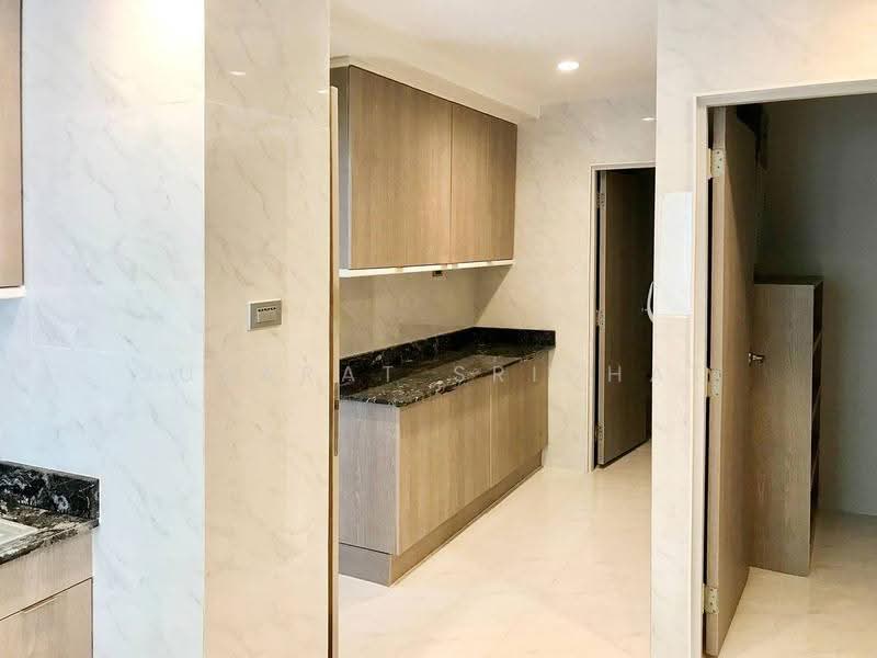 Raj Mansion, Bangkok, 31-33 Soi Sukhumvit 20, Khlong Toei, Bangkok, 3 Bedrooms, 120 sqm, Apartment For Rent, by Jurarat Srichat, 500534677 - DDproperty.com