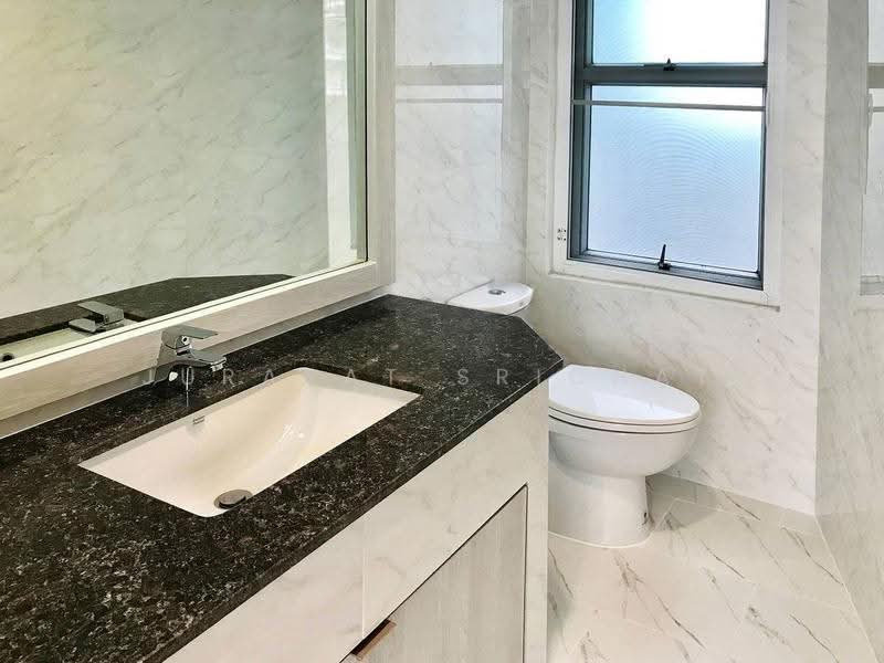 Raj Mansion, Bangkok, 31-33 Soi Sukhumvit 20, Khlong Toei, Bangkok, 3 Bedrooms, 120 sqm, Apartment For Rent, by Jurarat Srichat, 500534677 - DDproperty.com