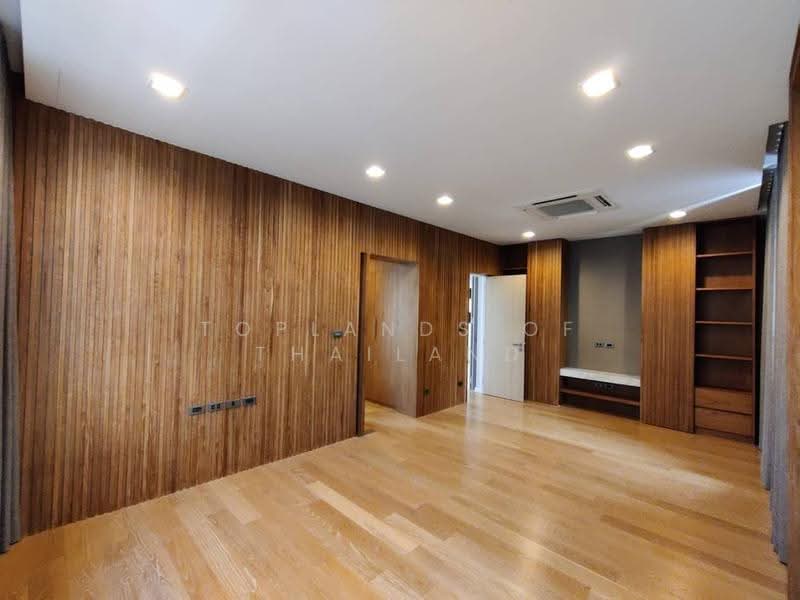 Private Nirvana Residence North-East, Bangkok, Soi Yothin Phatthana 11 Yak 7, Khlong Chan, Bang Kapi, Bangkok, 3 Bedrooms, 440 sqm, Single Detached House For Rent, by TopLands of Thailand, 500534699 - DDproperty.com