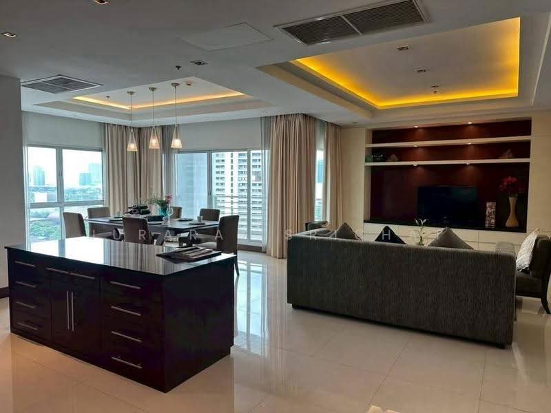 Royal Residence Park, Bangkok, 99 Royal Resident Park Lumphini, Lumphini, Pathum Wan, Bangkok, 3 Bedrooms, 220 sqm, Condo For Rent, by Jurarat Srichat, 500534707 - DDproperty.com