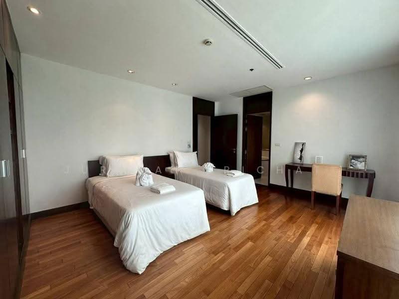 Royal Residence Park : รอยัล เรสซิเดนท์ พาร์ค, กรุงเทพ, 99 Royal Resident Park ลุมพินี, ลุมพินี, ปทุมวัน, กรุงเทพ, 220 ตร.ม., คอนโด ให้เช่า, โดย Jurarat Srichat, 500534707 - DDproperty.com