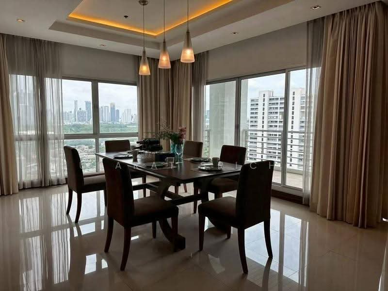 Royal Residence Park, Bangkok, 99 Royal Resident Park Lumphini, Lumphini, Pathum Wan, Bangkok, 3 Bedrooms, 220 sqm, Condo For Rent, by Jurarat Srichat, 500534707 - DDproperty.com