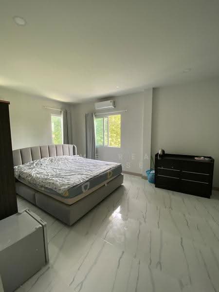 หมู่บ้านเอกอารี หนองเกตุใหญ่14/6, Chon Buri (Pattaya), Bang Lamung, Bang Lamung (Pattaya), Chon Buri (Pattaya), 4 Bedrooms, 145 sqm, Single Detached House For Sale, by HOME Real Estate Service, 500534722 - DDproperty.com
