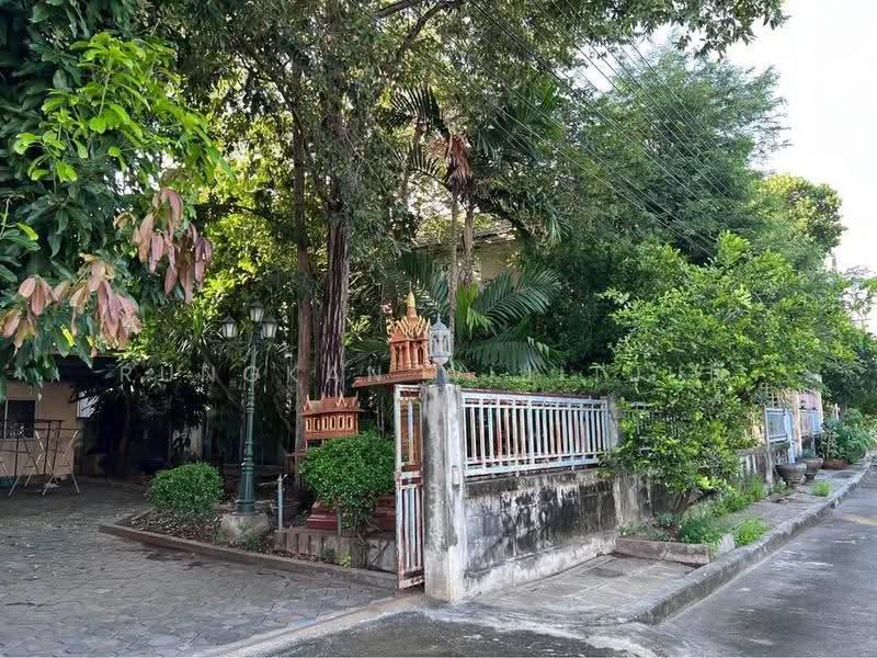 3-BR House, Bangkok, Lam Phak Chi, Nong Chok, Bangkok, 3 Bedrooms, 150 sqm, Single Detached House For Sale, by Rungkan Wijitjun, 500534734 - DDproperty.com