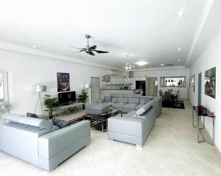 Majestic Residence Pratumnak : มาเจสติค เรสซิเดนซ์ พระตำหนัก, ชลบุรี, หนองปรือ, บางละมุง, ชลบุรี, 810 ตร.ม., วิลล่า ขาย, โดย Sirisongkran Kasemkun, 500534735 - DDproperty.com