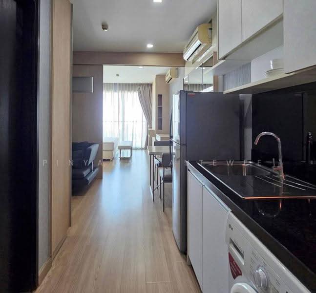 Sky Walk Residences, Bangkok, 1599 Sukhumvit Road, Phra Kanong Nua, Watthana, Bangkok, 1 Bedroom, 40 sqm, Condo For Rent, by Pinyada Hantewee, 500534736 - DDproperty.com