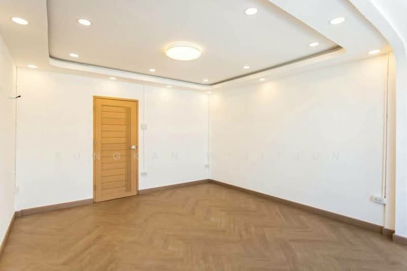 2-BR Townhouse, Bangkok, Nuan Chan, Bueng Kum, Bangkok, 2 Bedrooms, 93 sqm, Townhouse For Sale, by Rungkan Wijitjun, 500534738 - DDproperty.com