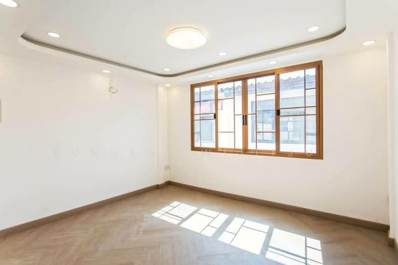 2-BR Townhouse, Bangkok, Nuan Chan, Bueng Kum, Bangkok, 2 Bedrooms, 93 sqm, Townhouse For Sale, by Rungkan Wijitjun, 500534738 - DDproperty.com