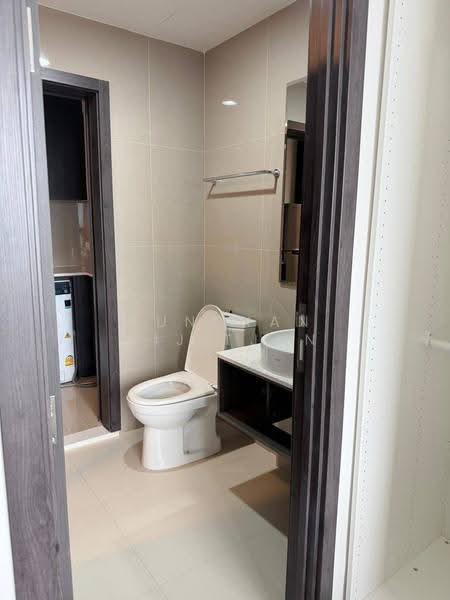 XT Huaikhwang, Bangkok, 244 Ratchadaphisek Road, Huai Khwang, Bangkok, 1 Bedroom, 35 sqm, Condo For Sale, by Rungkan Wijitjun, 500534761 - DDproperty.com