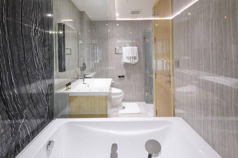 S47 Sukhumvit, Bangkok, 19 Soi Sukhumvit 47, Khlong Tan Nua, Watthana, Bangkok, 2 Bedrooms, 132 sqm, Condo For Sale, by Rungkan Wijitjun, 500534777 - DDproperty.com