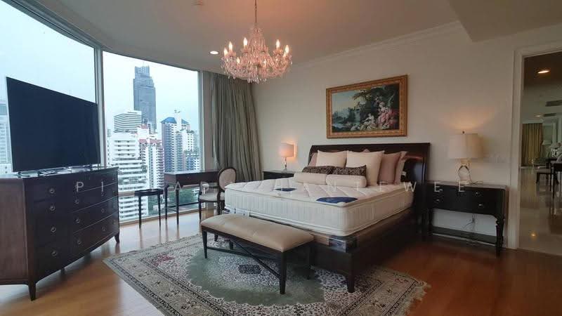 Royce Private Residences, Bangkok, 61 Soi Sukhumvit 31, Khlongtoei Nua, Watthana, Bangkok, 4 Bedrooms, 355 sqm, Condo For Rent, by Pinyada Hantewee, 500534827 - DDproperty.com