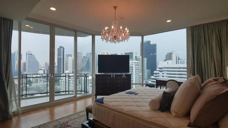 Royce Private Residences, Bangkok, 61 Soi Sukhumvit 31, Khlongtoei Nua, Watthana, Bangkok, 4 Bedrooms, 355 sqm, Condo For Rent, by Pinyada Hantewee, 500534827 - DDproperty.com