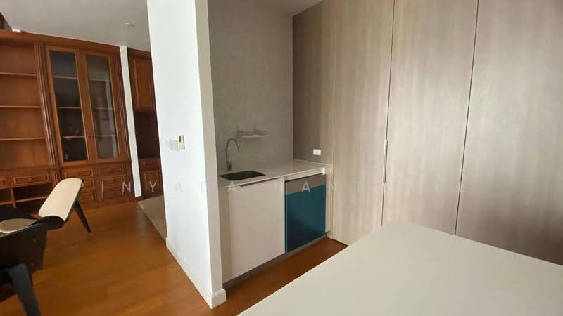185 Rajadamri, Bangkok, 185 Rajadamri Road, Lumphini, Pathum Wan, Bangkok, 3 Bedrooms, 162 sqm, Condo For Rent, by Pinyada Hantewee, 500534834 - DDproperty.com