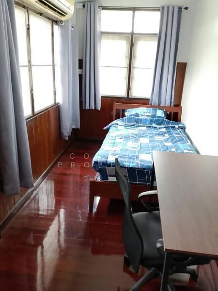 Two-story house on Chimphli Road, Bangkok, , Chim Plee, Taling Chan, Bangkok, 4 Bedrooms, 220 sqm, Single Detached House For Rent, by Connex Property, 500534847 - DDproperty.com