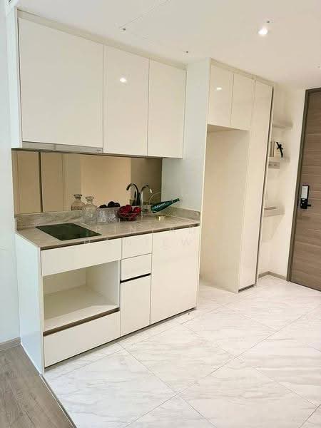 Fynn Asoke, Bangkok, 28 Sukhumvit 10 Alley, Khlong Toei, Bangkok, 1 Bedroom, 37 sqm, Condo For Sale, by Pinyada Hantewee, 500534890 - DDproperty.com