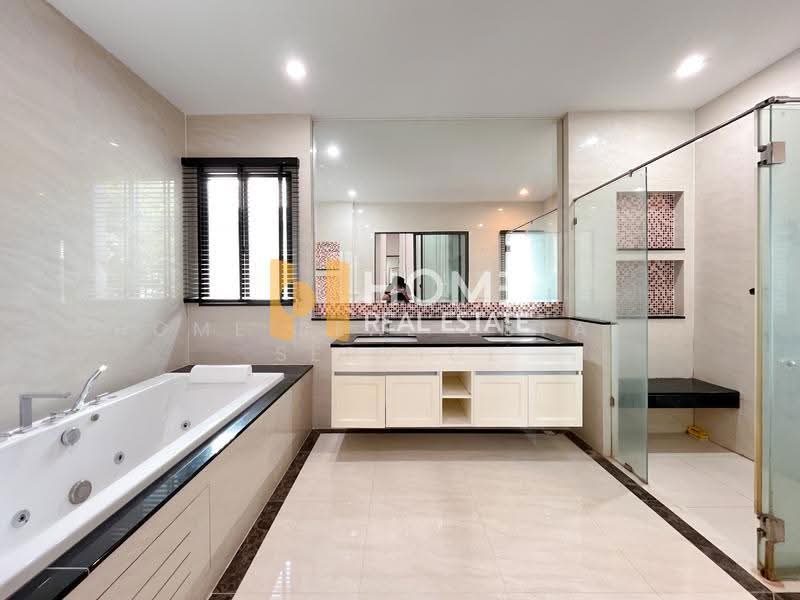 The Grand Lux Bangna-Suanluang, bangkok, Kanchanaphisek Road, Dok Mai, Prawet, Bangkok, 4 Bedrooms, 407 sqm, Single Detached House For Sale, by HOME Real Estate Service, 500534891 - DDproperty.com