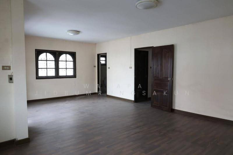 3-BR House, Bangkok, Khan Na Yao, Bangkok, 3 Bedrooms, 140 sqm, Single Detached House For Sale, by Walapa Jidbumrungsakun, 500534904 - DDproperty.com