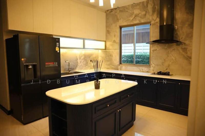 undefined, Bangkok, Khlong Song Ton Nun, Lat Krabang, Bangkok, 5 Bedrooms, 700 sqm, Single Detached House For Rent, by Walapa Jidbumrungsakun, 500534910 - DDproperty.com