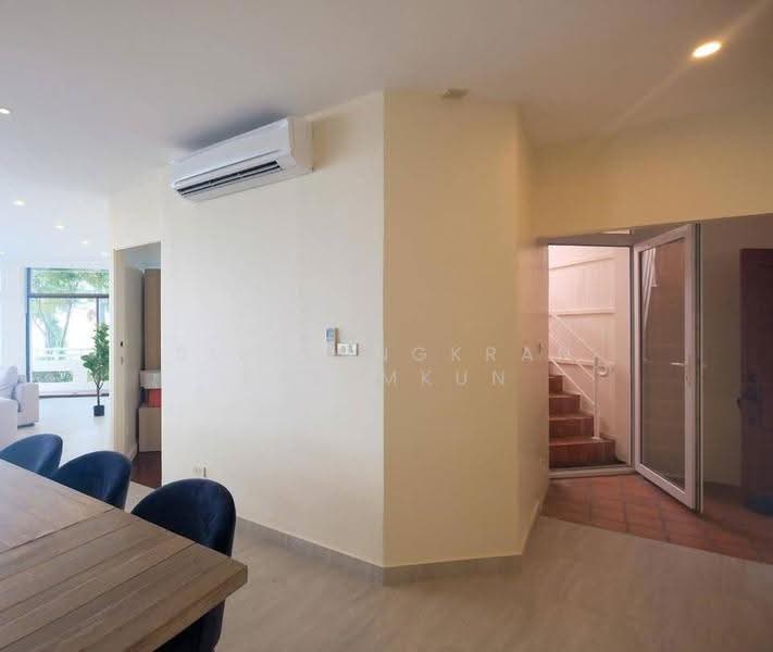 Bay View Resort, Chon Buri (Pattaya), Laem Chabang, Bang Lamung, Bang Lamung (Pattaya), Chon Buri (Pattaya), 3 Bedrooms, 370 sqm, Condo For Rent, by Sirisongkran Kasemkun, 500534912 - DDproperty.com