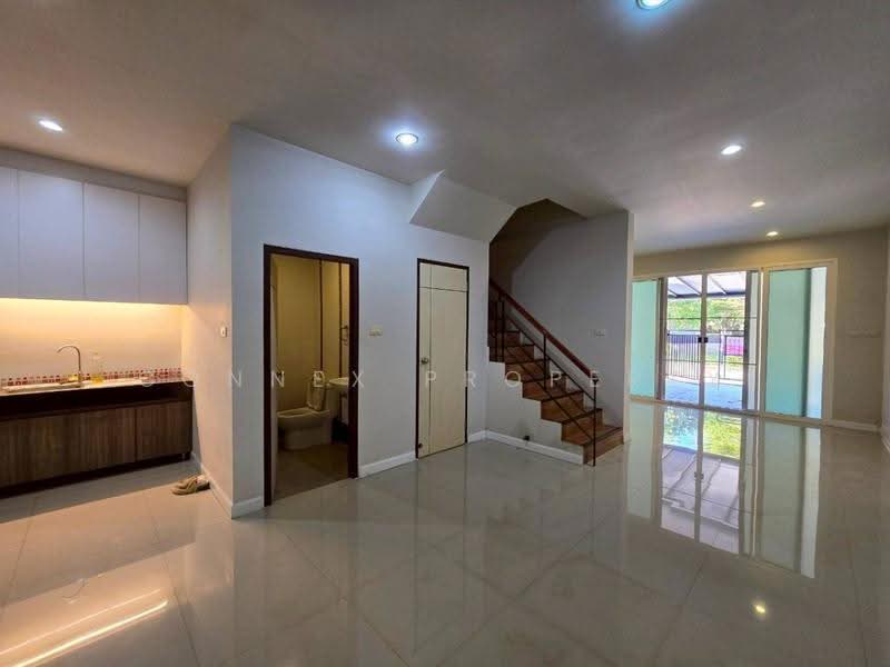 Suvarnabhumi Town @ Hua Takhe, Bangkok, ลาดกระบัง, Lat Krabang, Bangkok, 4 Bedrooms, 230 sqm, Townhouse For Rent, by Connex Property, 500534923 - DDproperty.com