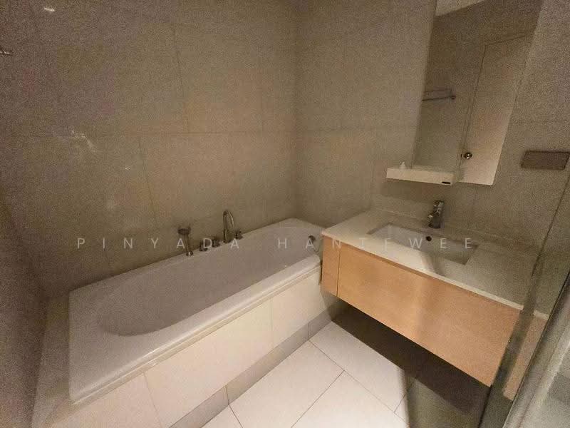 Villa Ratchatewi, Bangkok, 83 Phayathai Road, Thanon Phaya Thai, Ratchathewi, Bangkok, 1 Bedroom, 70 sqm, Condo For Sale, by Pinyada Hantewee, 500534950 - DDproperty.com