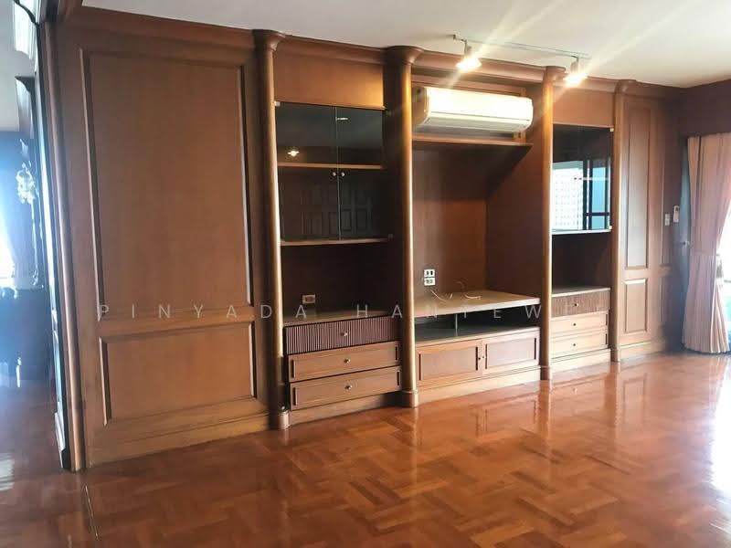 Tower Park, Bangkok, 88 Soi Sukhumvit 3, Sukhumvit Road, Khlongtoei Nua, Watthana, Bangkok, 3 Bedrooms, 275 sqm, Condo For Sale, by Pinyada Hantewee, 500534974 - DDproperty.com