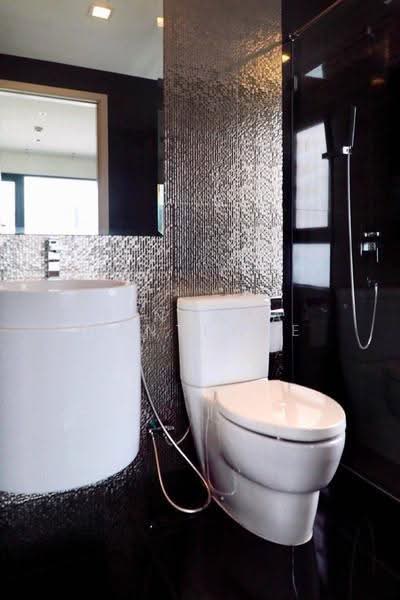 Rhythm Sukhumvit 36-38, Bangkok, 55 Soi Sukhumvit 36, Sukhumvit Road, Phra Kanong, Khlong Toei, Bangkok, 2 Bedrooms, 76 sqm, Condo For Rent, by Pinyada Hantewee, 500534978 - DDproperty.com