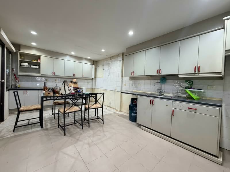 หมู่บ้านธันยกานต์ 2, กรุงเทพ, คลองกุ่ม, บึงกุ่ม, กรุงเทพ, 76 ตร.ม., ทาวน์เฮ้าส์ ขาย, โดย ภัทรนัน อิศรางกูร ณ อยุธยา, 500535016 - DDproperty.com