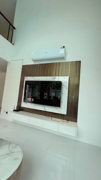 Pool villa with a swimming pool, On Nut 46, Bangkok, , Suan Luang, Bangkok, 5 Bedrooms, 200 sqm, Single Detached House For Rent, by Connex Property, 500535020 - DDproperty.com
