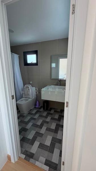 Pool villa with a swimming pool, On Nut 46, Bangkok, , Suan Luang, Bangkok, 5 Bedrooms, 200 sqm, Single Detached House For Rent, by Connex Property, 500535020 - DDproperty.com