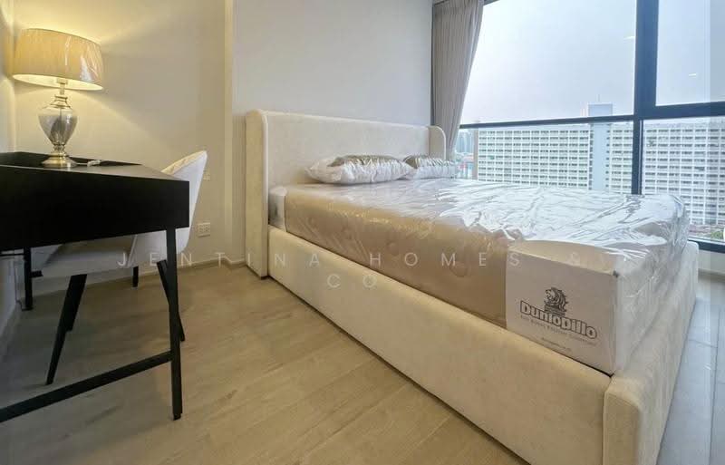 THE CROWN Residences, Bangkok, Rama 4 Road, Thung Maha Mek, Sathon, Bangkok, 1 Bedroom, 35 sqm, Condo For Rent, by Jentina Homes & Co, 500535042 - DDproperty.com