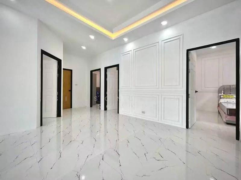 4-BR House, Chon Buri (Pattaya), Nong Pru, Bang Lamung (Pattaya), Chon Buri (Pattaya), 4 Bedrooms, 220 sqm, Single Detached House For Rent, by Sirisongkran Kasemkun, 500535088 - DDproperty.com