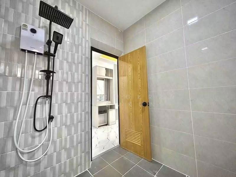 4-BR House, Chon Buri (Pattaya), Nong Pru, Bang Lamung (Pattaya), Chon Buri (Pattaya), 4 Bedrooms, 220 sqm, Single Detached House For Rent, by Sirisongkran Kasemkun, 500535088 - DDproperty.com