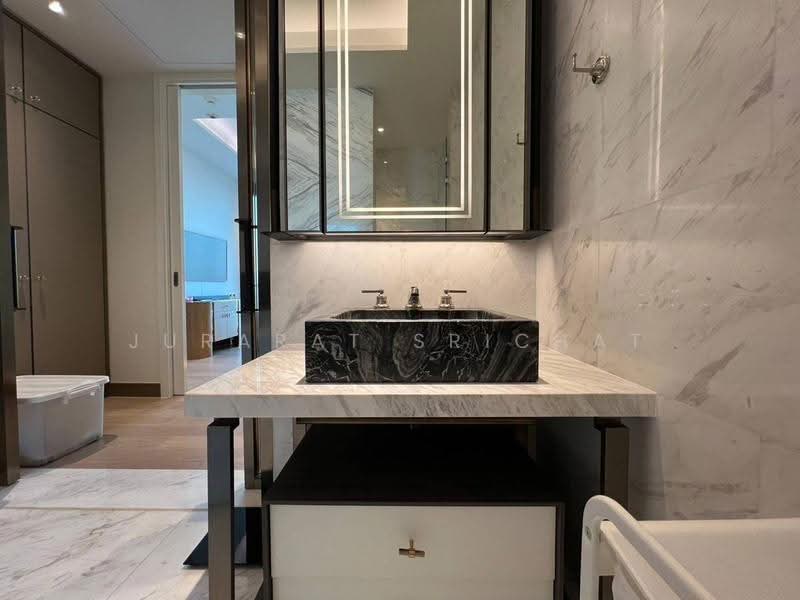 The Residences At Mandarin Oriental, Bangkok, 117 Charoen Nakorn Road, Khlong Ton Sai, Khlong San, Bangkok, 2 Bedrooms, 128 sqm, Condo For Rent, by Jurarat Srichat, 500535191 - DDproperty.com