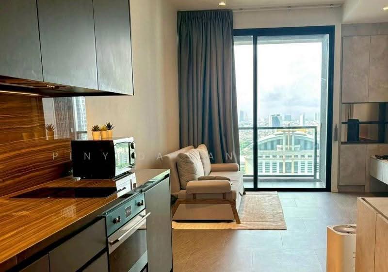 The Lofts Silom, Bangkok, Pramuan Road, Silom, Bang Rak, Bangkok, 1 Bedroom, 49 sqm, Condo For Sale, by Pinyada Hantewee, 500535236 - DDproperty.com