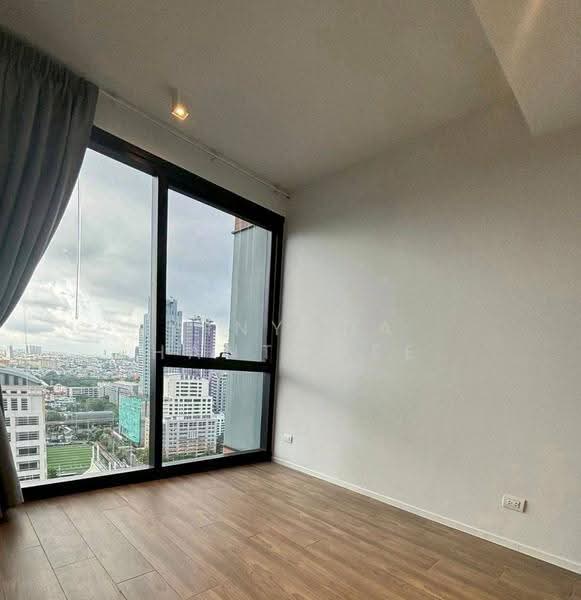 The Lofts Silom, Bangkok, Pramuan Road, Silom, Bang Rak, Bangkok, 1 Bedroom, 49 sqm, Condo For Sale, by Pinyada Hantewee, 500535236 - DDproperty.com