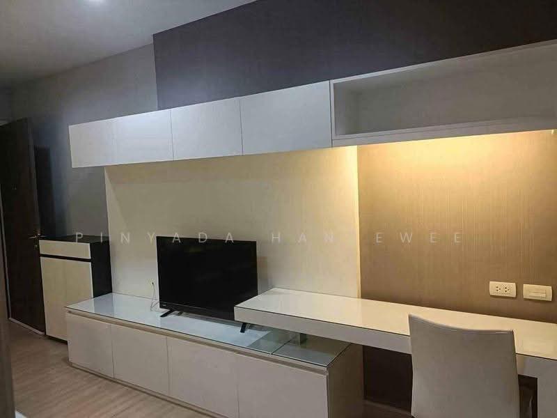 Urbano Absolute Sathon-Taksin, Bangkok, 345 Charoen Nakhon 14/2 Alley, Khlong Ton Sai, Khlong San, Bangkok, 1 Bedroom, 38 sqm, Condo For Rent, by Pinyada Hantewee, 500535251 - DDproperty.com