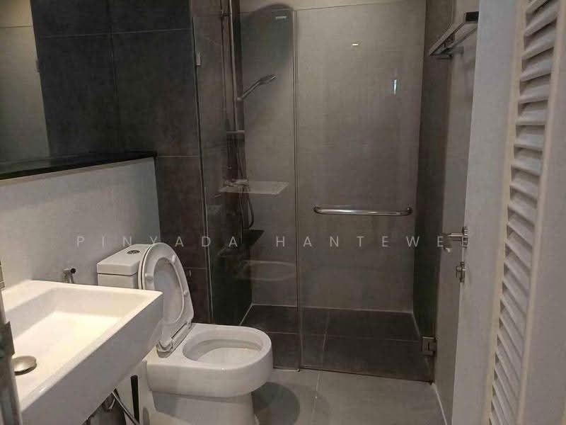 Urbano Absolute Sathon-Taksin, Bangkok, 345 Charoen Nakhon 14/2 Alley, Khlong Ton Sai, Khlong San, Bangkok, 1 Bedroom, 38 sqm, Condo For Rent, by Pinyada Hantewee, 500535251 - DDproperty.com