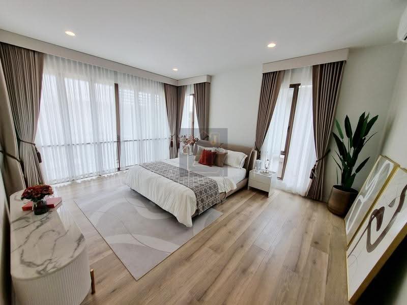 Burasiri Krungthep Kreetha, Bangkok, 95 Soi Pracha Ruam Chai, Hua Mak, Bang Kapi, Bangkok, 4 Bedrooms, 300 sqm, Single Detached House For Rent, by Jutarat Jitmun, 500535285 - DDproperty.com