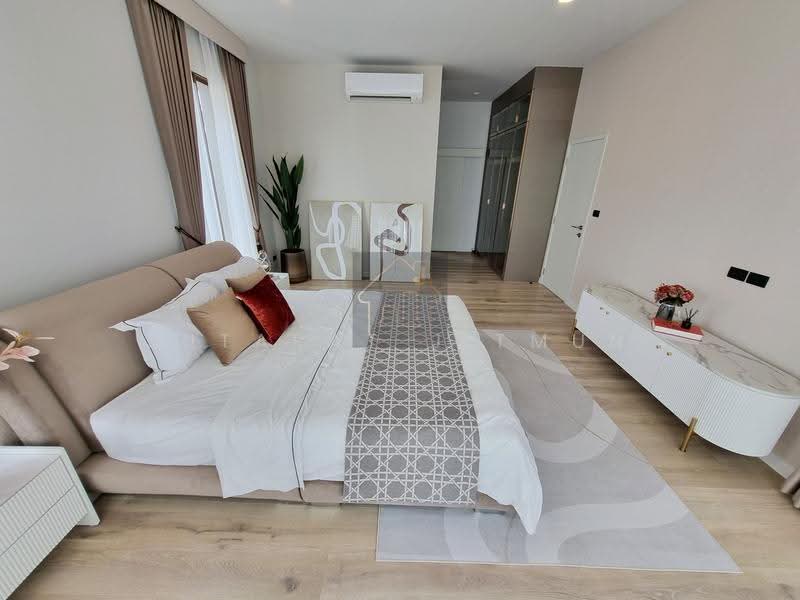Burasiri Krungthep Kreetha, Bangkok, 95 Soi Pracha Ruam Chai, Hua Mak, Bang Kapi, Bangkok, 4 Bedrooms, 300 sqm, Single Detached House For Rent, by Jutarat Jitmun, 500535285 - DDproperty.com