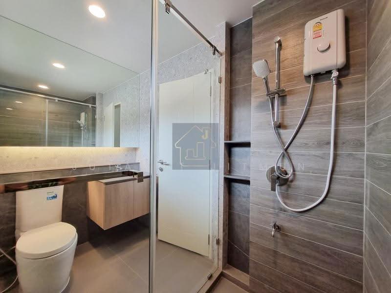 Burasiri Krungthep Kreetha, Bangkok, 95 Soi Pracha Ruam Chai, Hua Mak, Bang Kapi, Bangkok, 4 Bedrooms, 300 sqm, Single Detached House For Rent, by Jutarat Jitmun, 500535285 - DDproperty.com