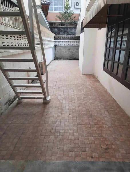 Baan Yu Charoen 542, Bangkok, ประชาราษฎร์บำเพ็ญ, Samsen Nok, Huai Khwang, Bangkok, 3 Bedrooms, 240 sqm, Single Detached House For Rent, by Connex Property, 500535302 - DDproperty.com