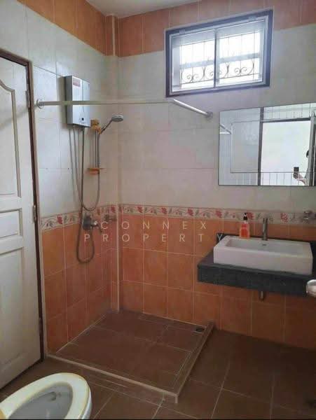Baan Yu Charoen 542, Bangkok, ประชาราษฎร์บำเพ็ญ, Samsen Nok, Huai Khwang, Bangkok, 3 Bedrooms, 240 sqm, Single Detached House For Rent, by Connex Property, 500535302 - DDproperty.com