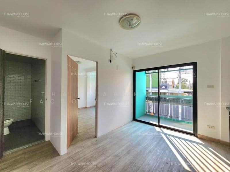300 SQM Factory & Warehouse for Rent in Bang Mae Nang, Bang Yai, Nonthaburi | 40-Foot Trailer Access, Nonthaburi, Bang Mae Nang, Bang Yai, Nonthaburi, , 300 sqm, Warehouse/Factory For Rent, by THAI WAREHOUSE FACTORY CO., LTD., 500535305 - DDproperty.com