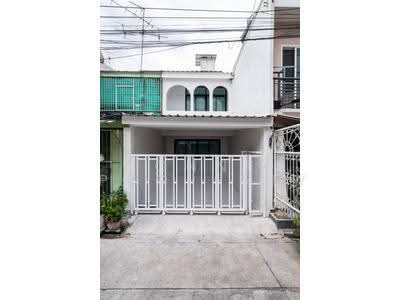 ขาย - ทาวน์เฮาส์ ซอย ส.เกียรติชัย 1, กรุงเทพ