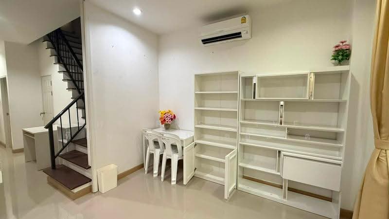 บ้านนอกโครงการ ติดกับ หมู่บ้านธารอิงดอย หางดง, เชียงใหม่, หางดง, เชียงใหม่, 149 ตร.ม., บ้านเดี่ยว ให้เช่า, โดย The Positive ที่ดิน บ้าน คอนโด, 500535406 - DDproperty.com