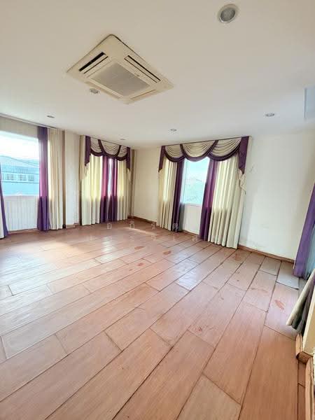 โมเดริน วิลล์, Udon Thani, Nong Bua, Muang Udon Thani, Udon Thani, 3 Bedrooms, 240 sqm, Single Detached House For Sale, by อภิรัตน์ ประวิเศษ, 500535409 - DDproperty.com