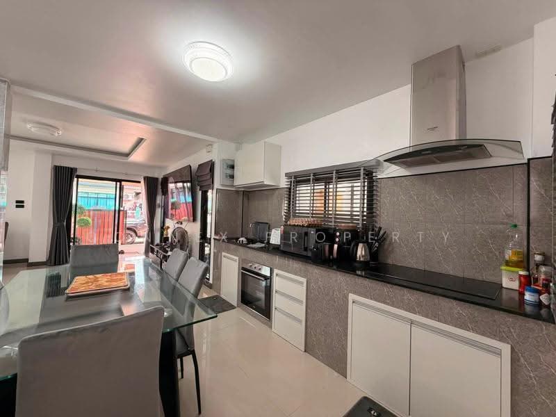 San Manee Village, Chon Buri (Pattaya), ร่วมมิตร, Bang Sa-re, Sattahip, Chon Buri (Pattaya), 4 Bedrooms, 160 sqm, Single Detached House For Sale, by Connex Property, 500535460 - DDproperty.com